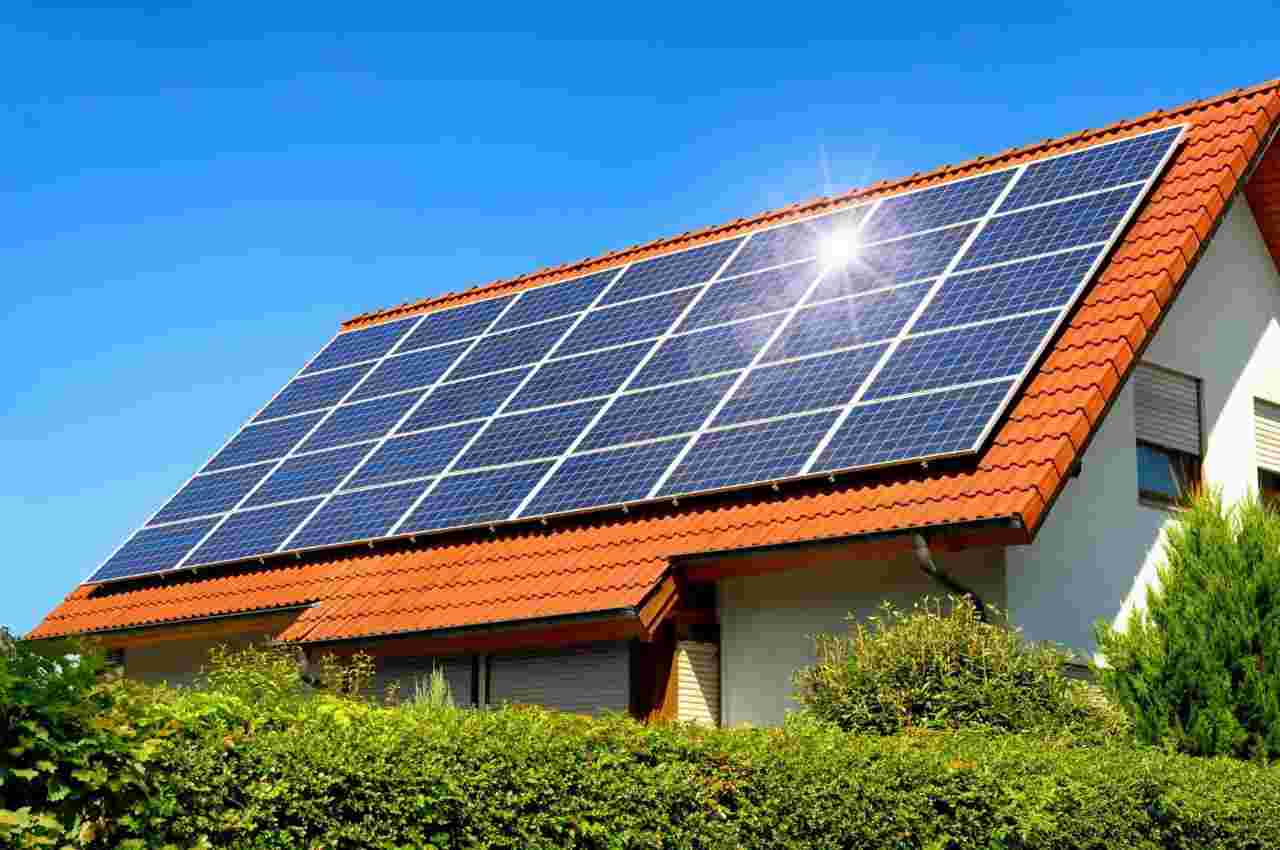 casa con fotovoltaico