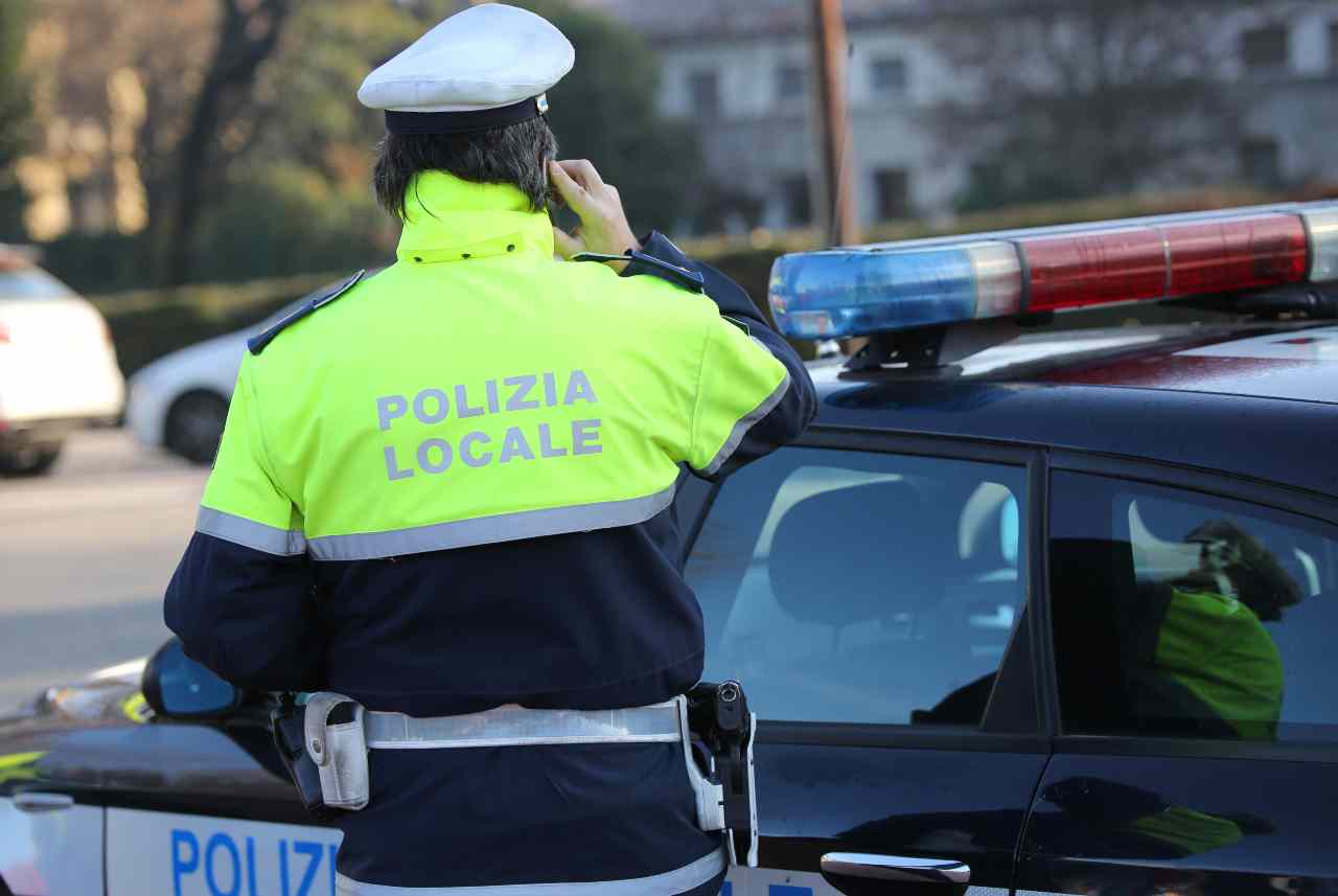 Codice della Strada: multe e reclusione per chi nasconde la targa del veicolo