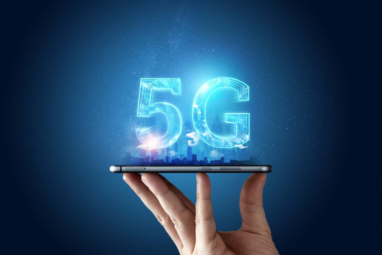 Il miglior operatore telefonico con rete 5G: la classifica secondo OpenSignal delle compagnie telefoniche con la miglior connessione dati internet wifi 5G 2022/2023. Tim Vodafon Iliad e WindTre