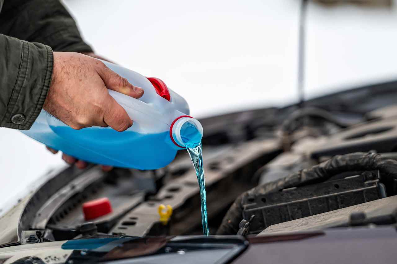 Come proteggere la propria auto d'inverno dai guasti: antigelo 