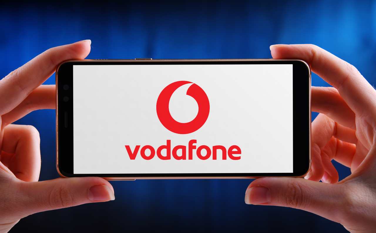 Vodafone: nuova offerta gennaio 2023 a 4,99 euro al mese